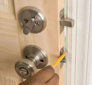 Community Locksmith Store Damascus, OR 503-403-6314 - unlock-door
